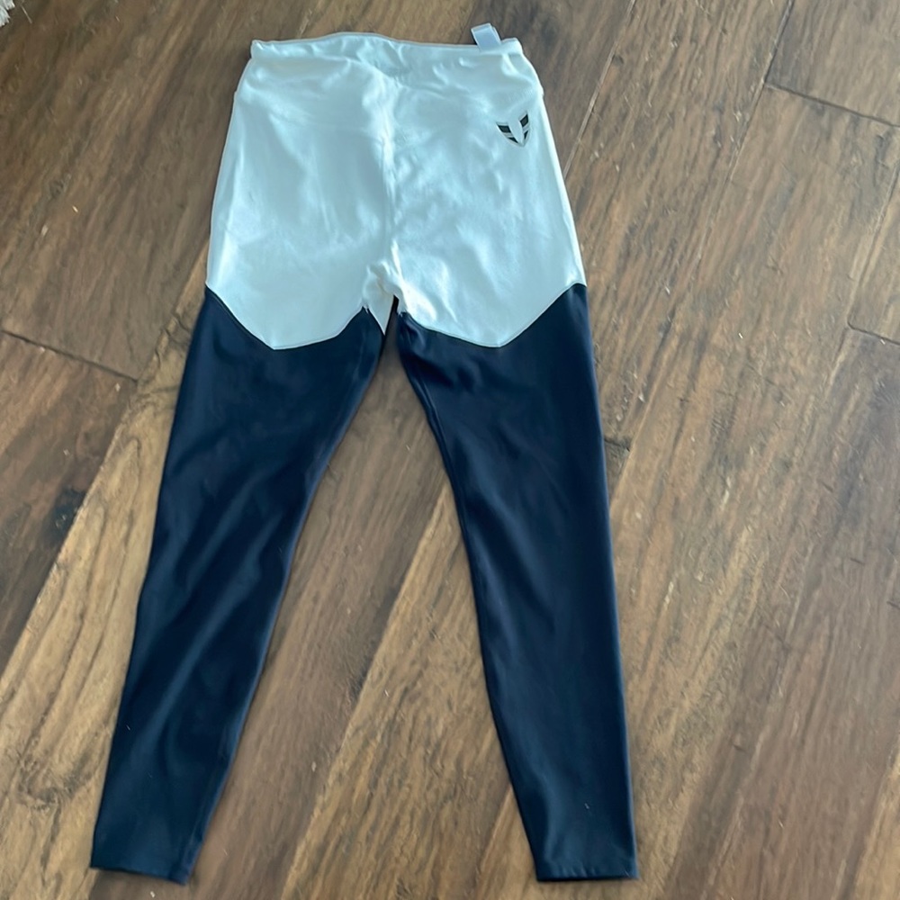 Black and white legging